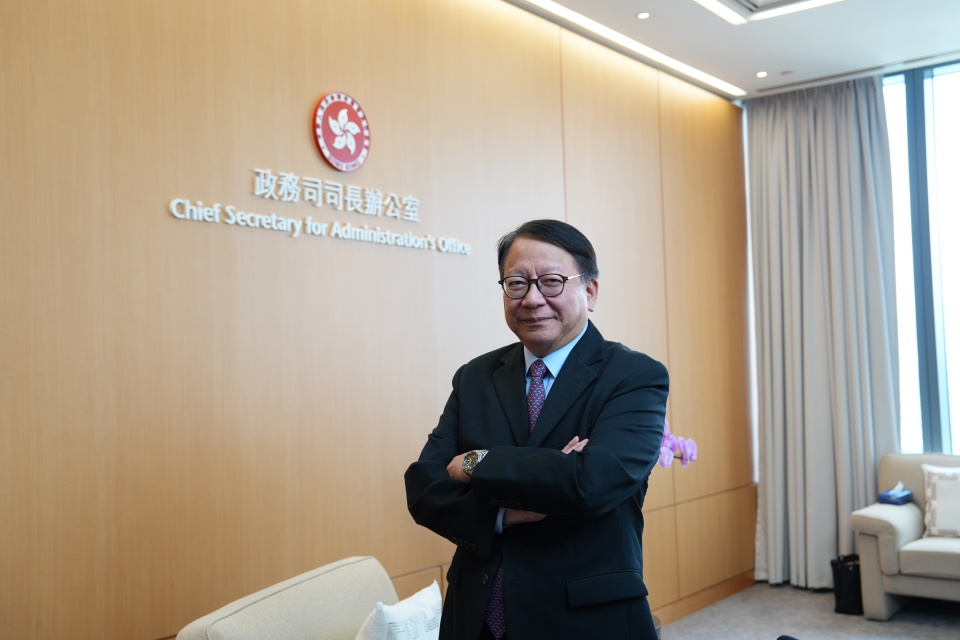 陳國基與蔡若蓮分赴德國及瑞士　實地考察以推進建設北都大學城