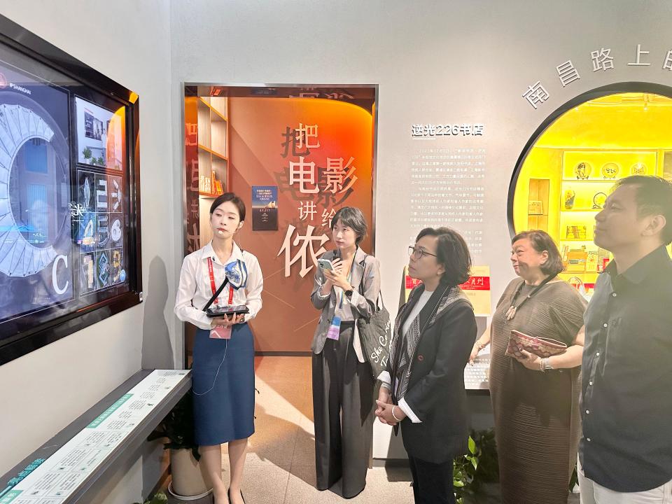 麥美娟了解上海推動婦女發展工作 鼓勵在滬香港女性及青年就五年規劃提建議