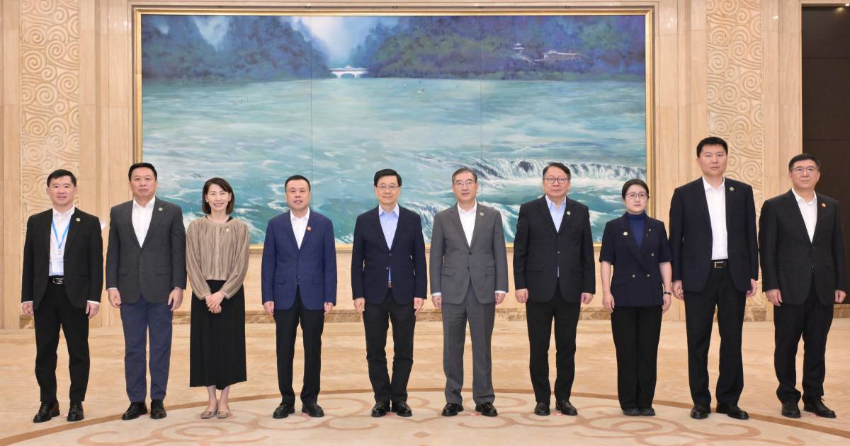 出訪福建丨李家超訪寧德時代 鼓勵更多企業落戶北都