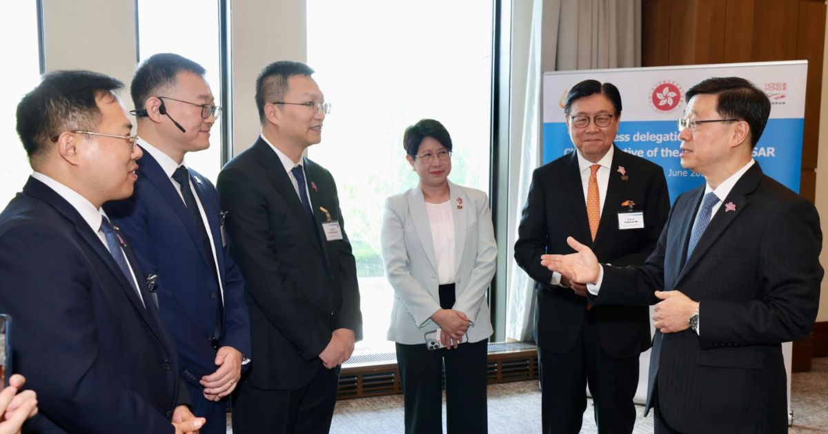 李家超訪問中亞 稱相信收穫滿滿為經貿合作開啟新篇章