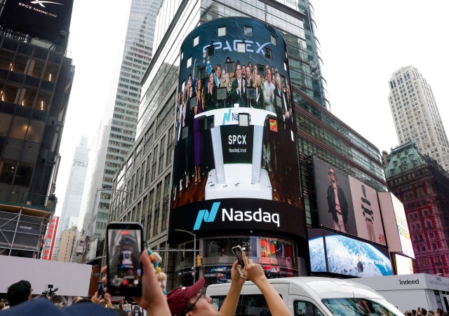 SpaceX set to surge past US$2 trillion valuation in blockbuster Nasdaq debut